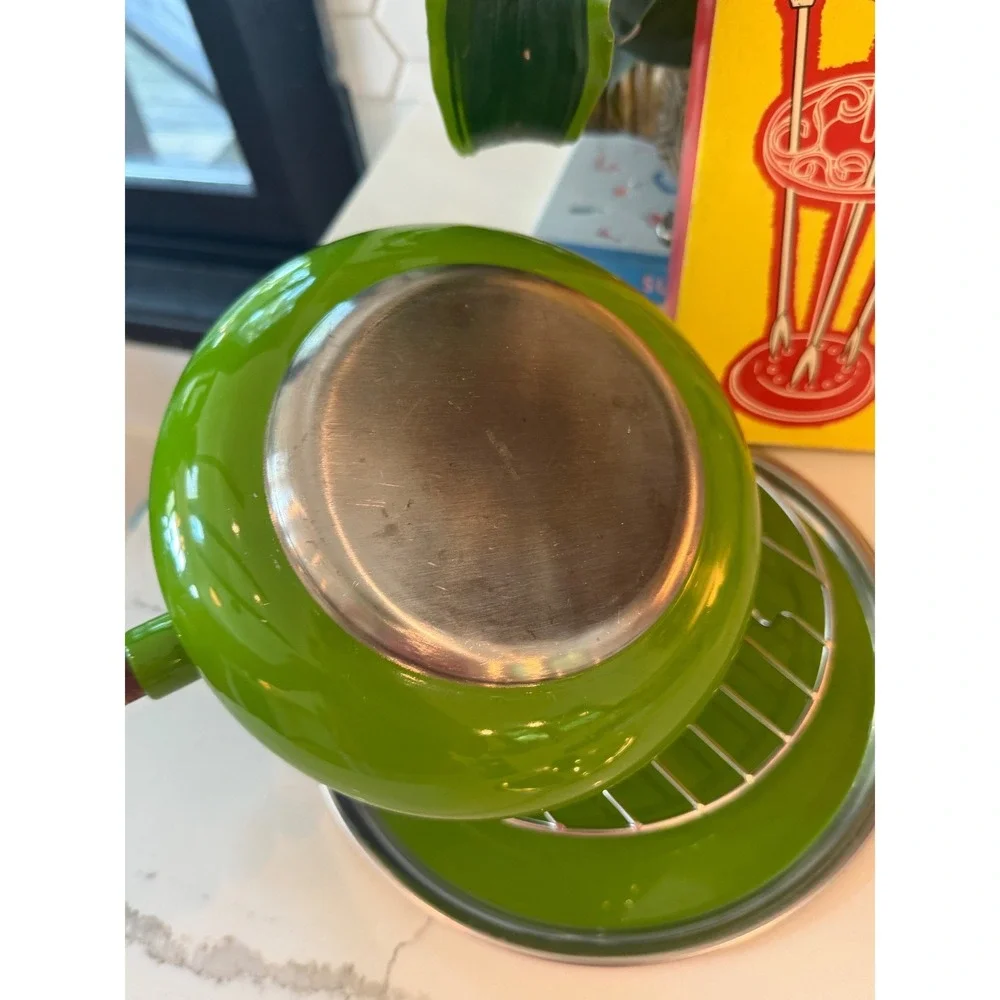 Vintage 1970s Fred Roberts Co Avocado Green Enamel Fondue Set & Fork Set Japan